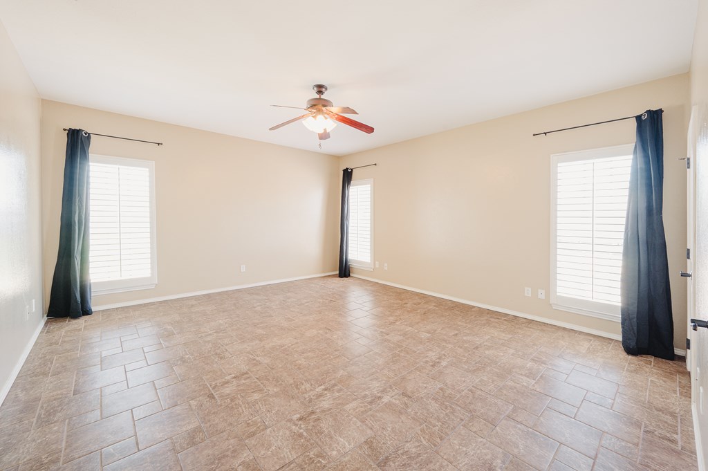 804 E County Rd 140 Circle, Midland, Pennsylvania image 24