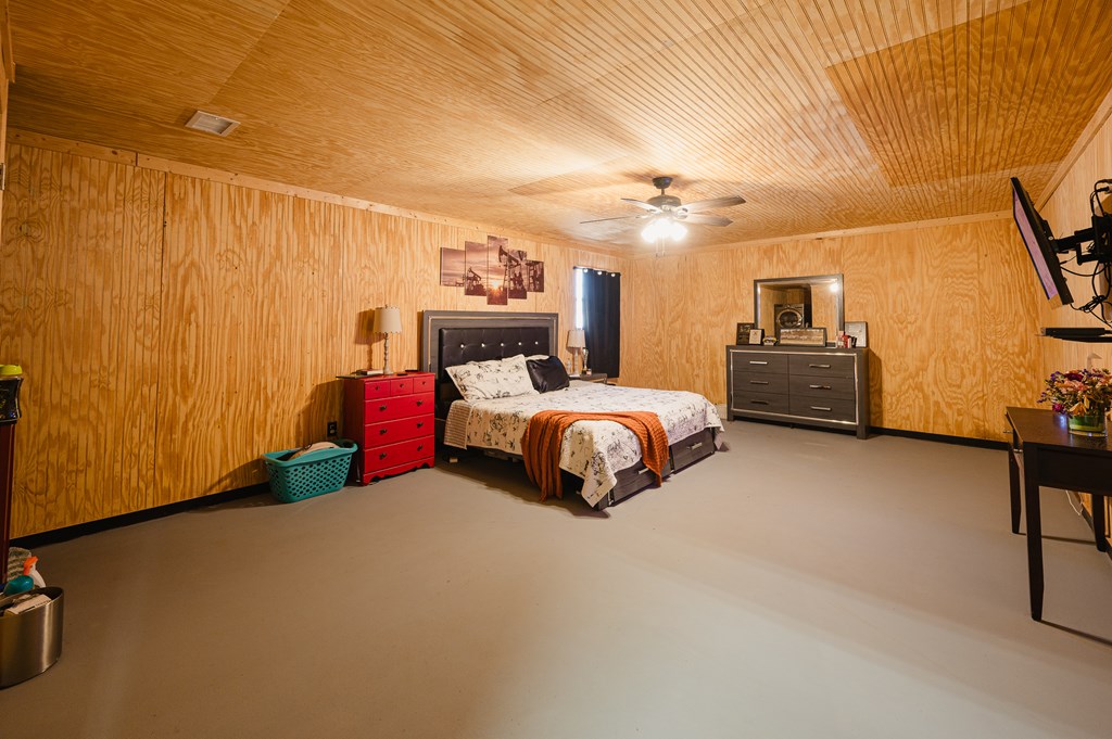 804 E County Rd 140 Circle, Midland, Pennsylvania image 39