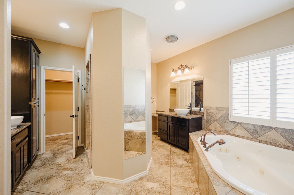 804 E County Rd 140 Circle, Midland, Pennsylvania image 18