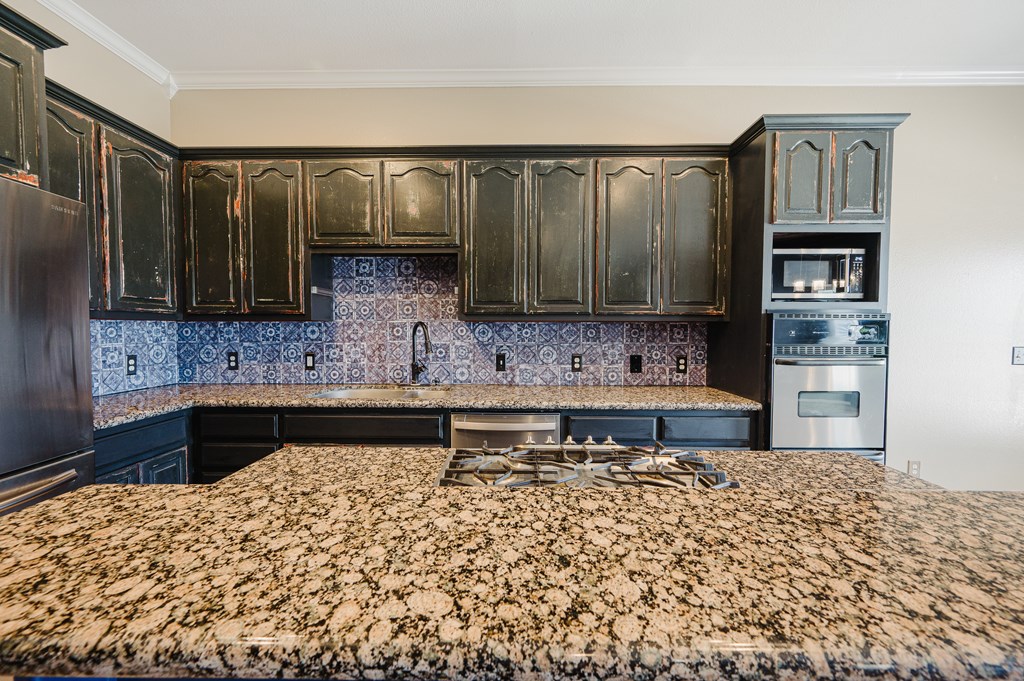 804 E County Rd 140 Circle, Midland, Pennsylvania image 11