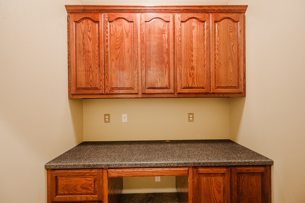804 E County Rd 140 Circle, Midland, Pennsylvania image 15