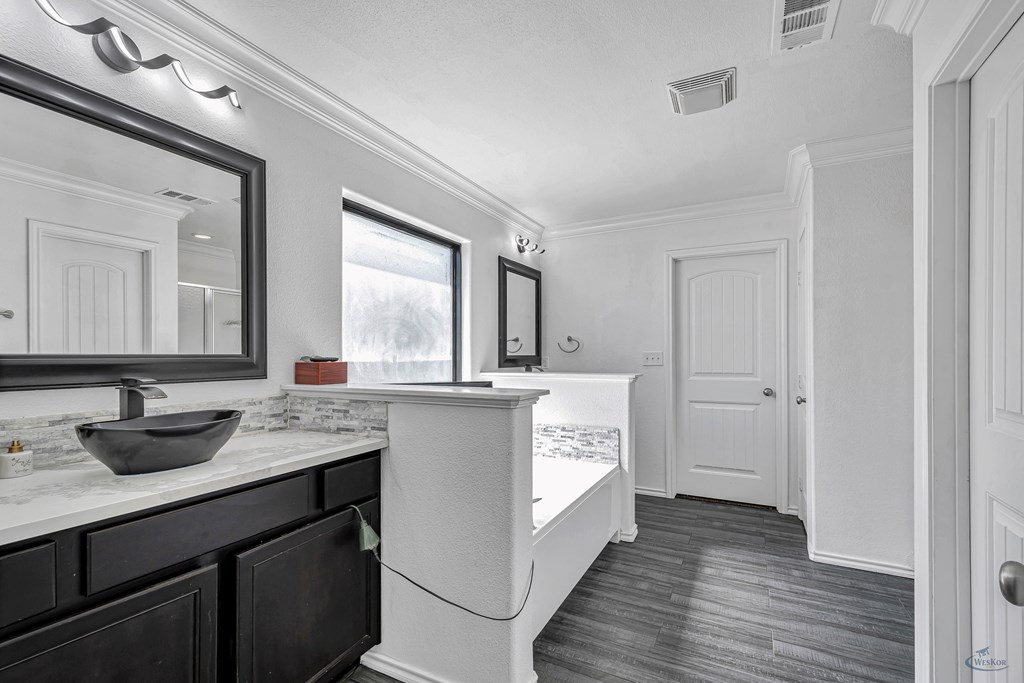 9804 Sagebrush Ave, Odessa, Texas image 24