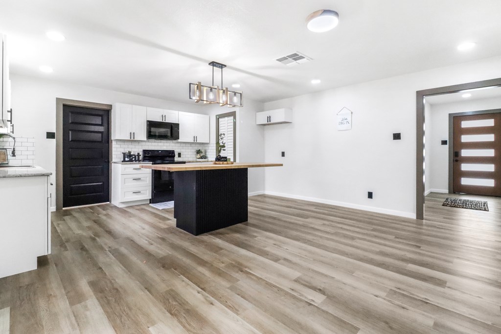 1005 W 25th St, Odessa, Texas image 32