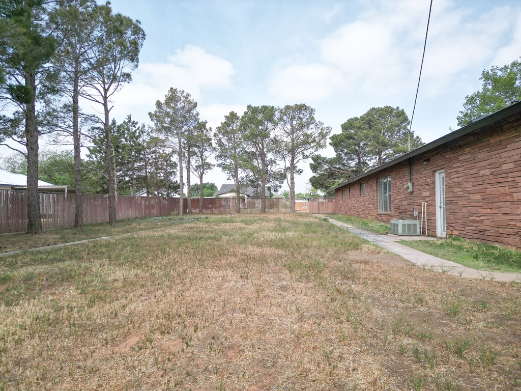 509 SW Ave E, Seminole, Texas image 27