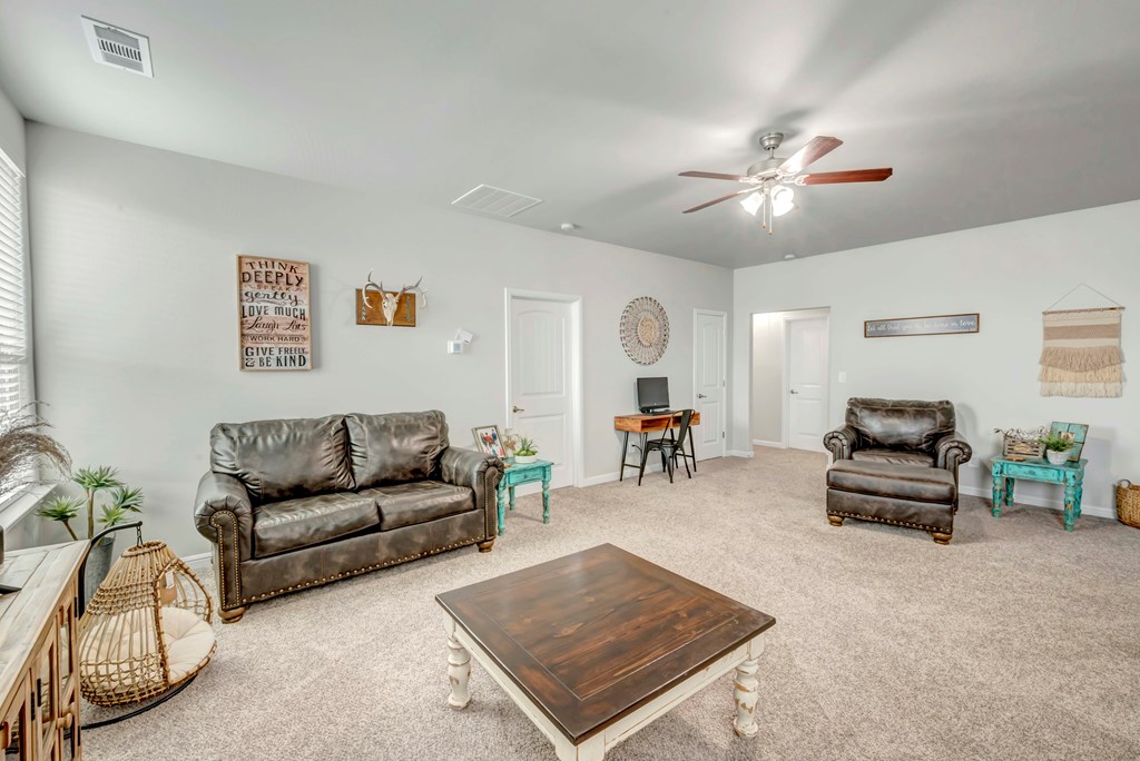 8430 E County Rd 114, Midland, Pennsylvania image 35
