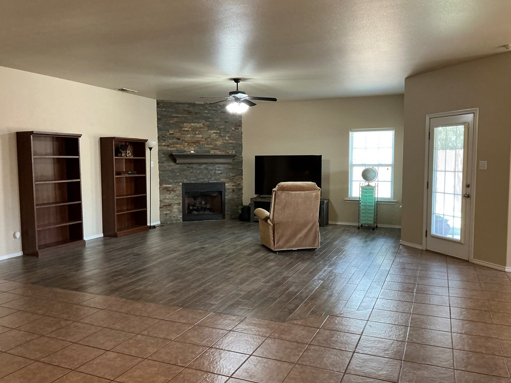 2804 Anice St, Odessa, Texas image 8
