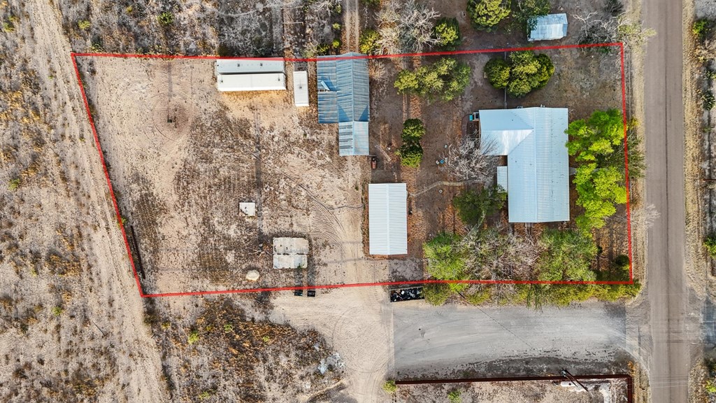 203 NE 8th St, Marathon, Texas image 32