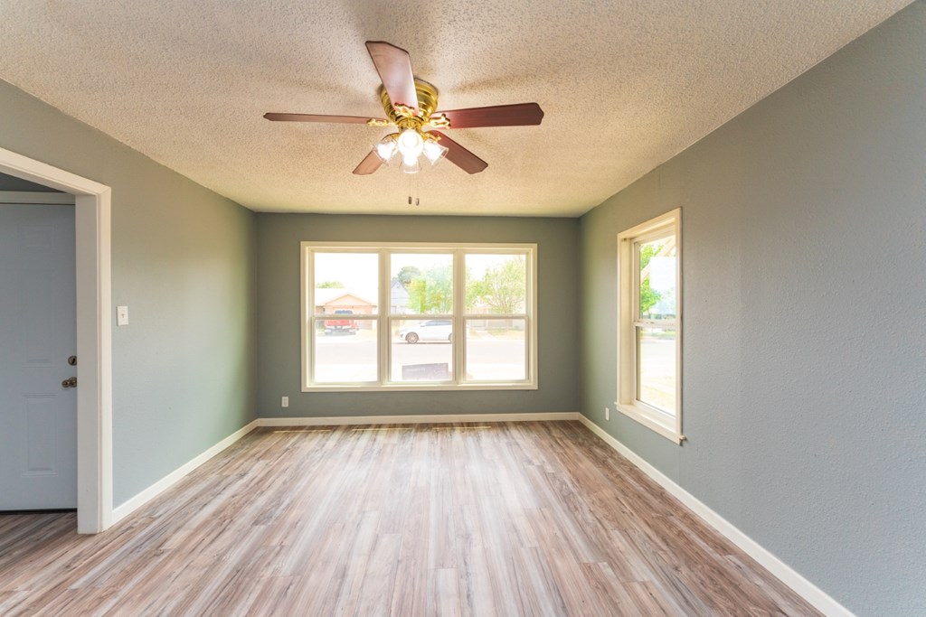 2709 Redwood Dr, Odessa, Texas image 2