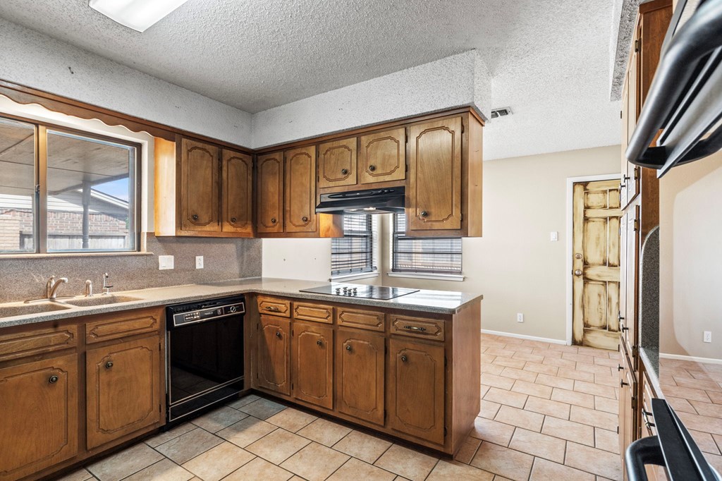 4510 Graves Dr, Odessa, Texas image 11
