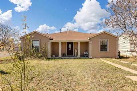 Homes For Sale - 501 NE 3rd St<br/> Andrews County, Andrews, TX 79714