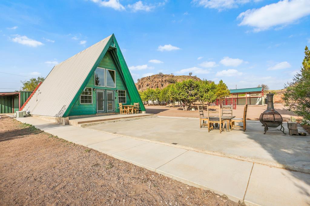 819 Webster Ave, Fort Davis, Texas image 1