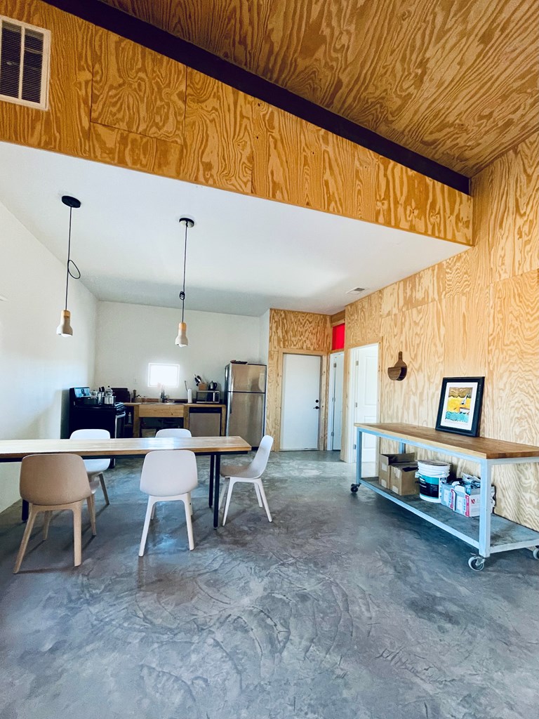 702 E Washington St, Marfa, Texas image 6