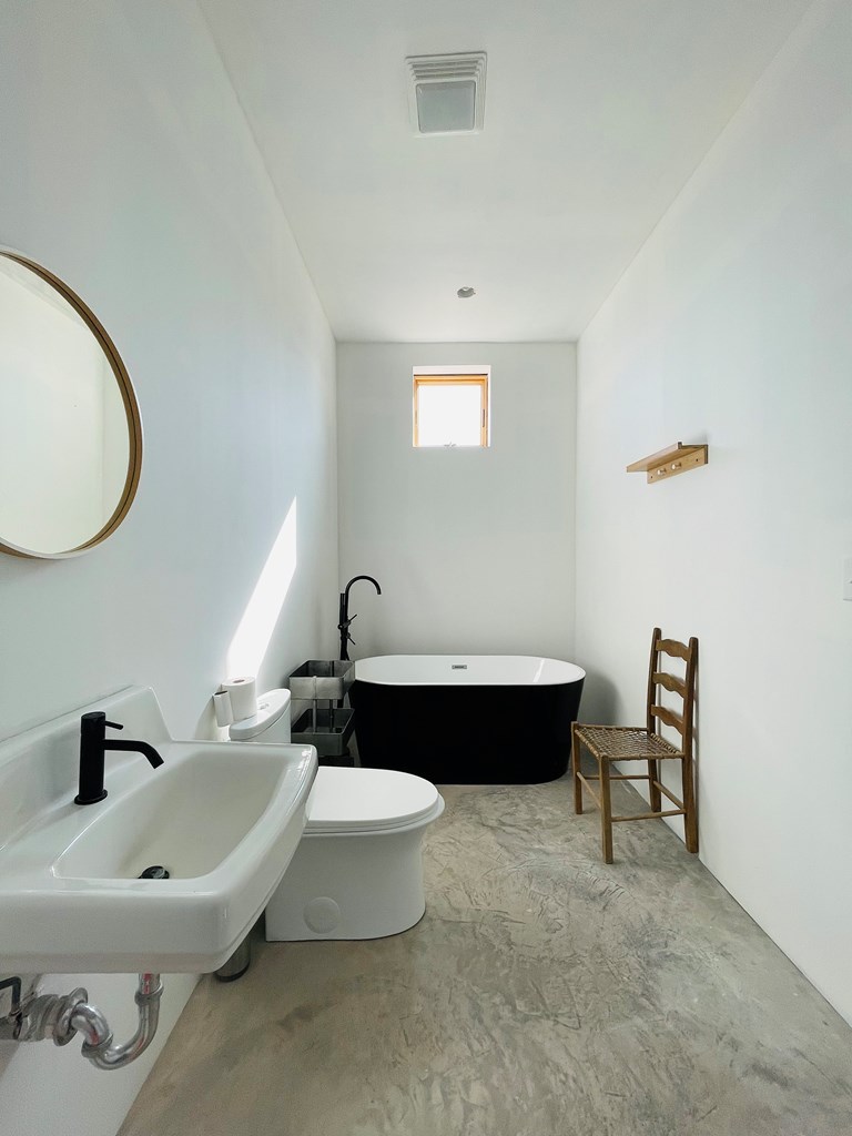 702 E Washington St, Marfa, Texas image 14