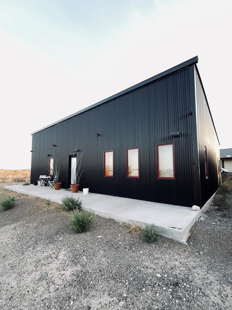 702 E Washington St, Marfa, Texas image 21