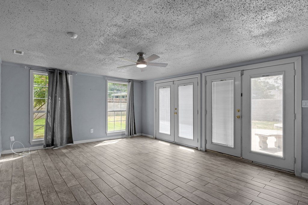 2900 E 21st St, Odessa, Texas image 9