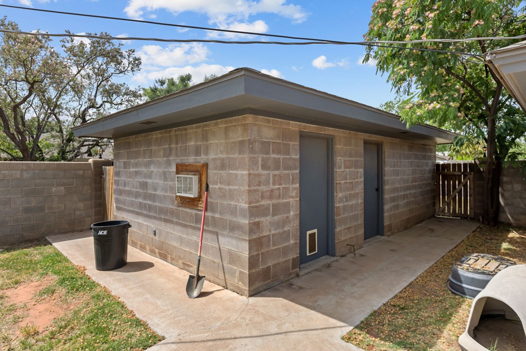 2900 E 21st St, Odessa, Texas image 23