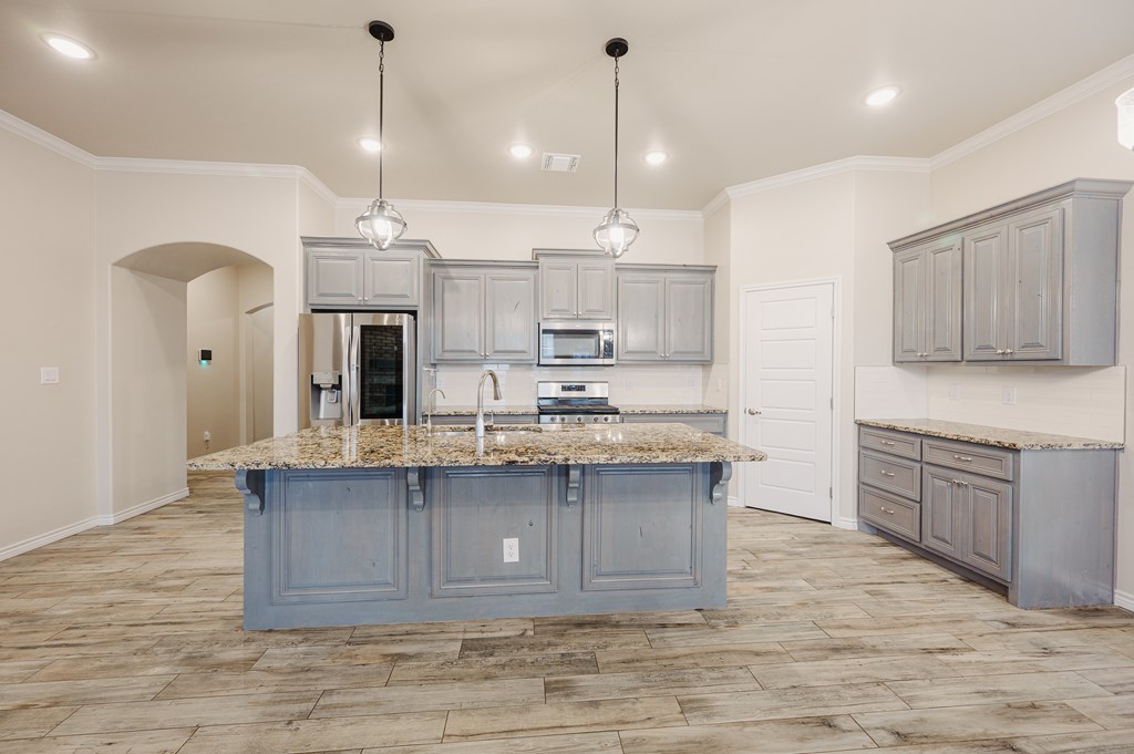 2007 Twin Falls Dr, Odessa, Texas image 18