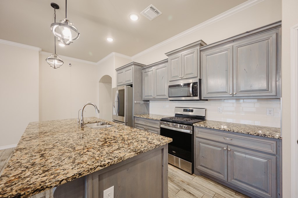 2007 Twin Falls Dr, Odessa, Texas image 17
