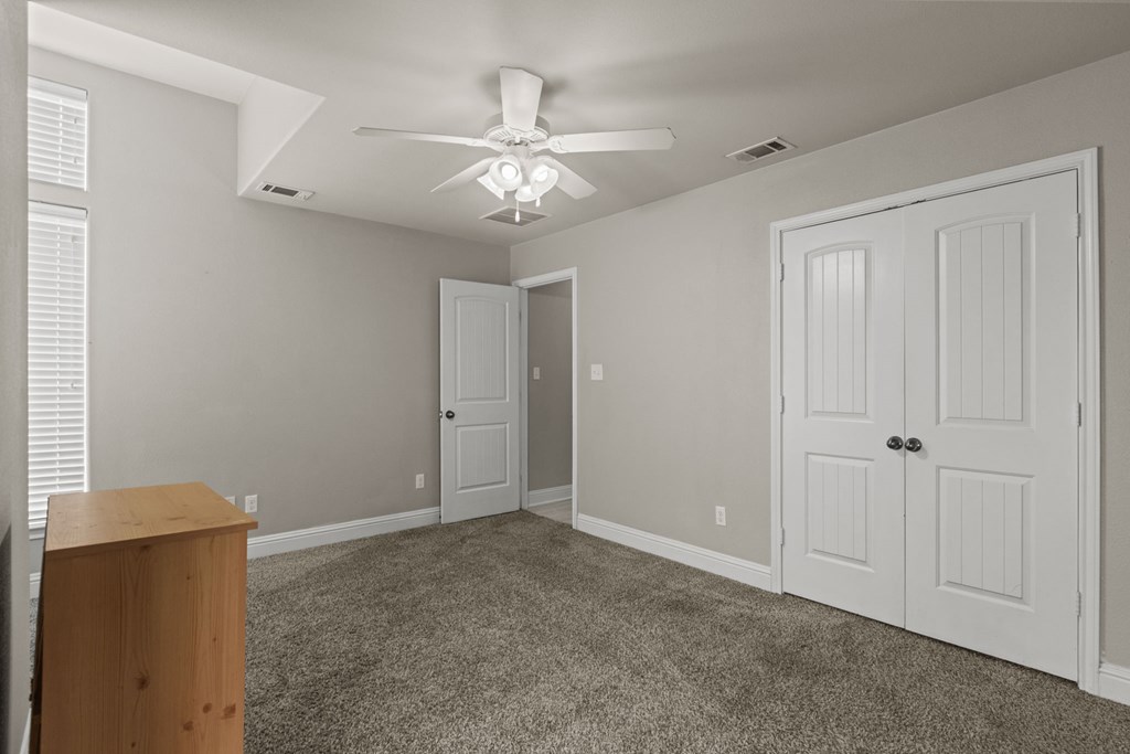 403 Mile High Ln, Midland, Texas image 10