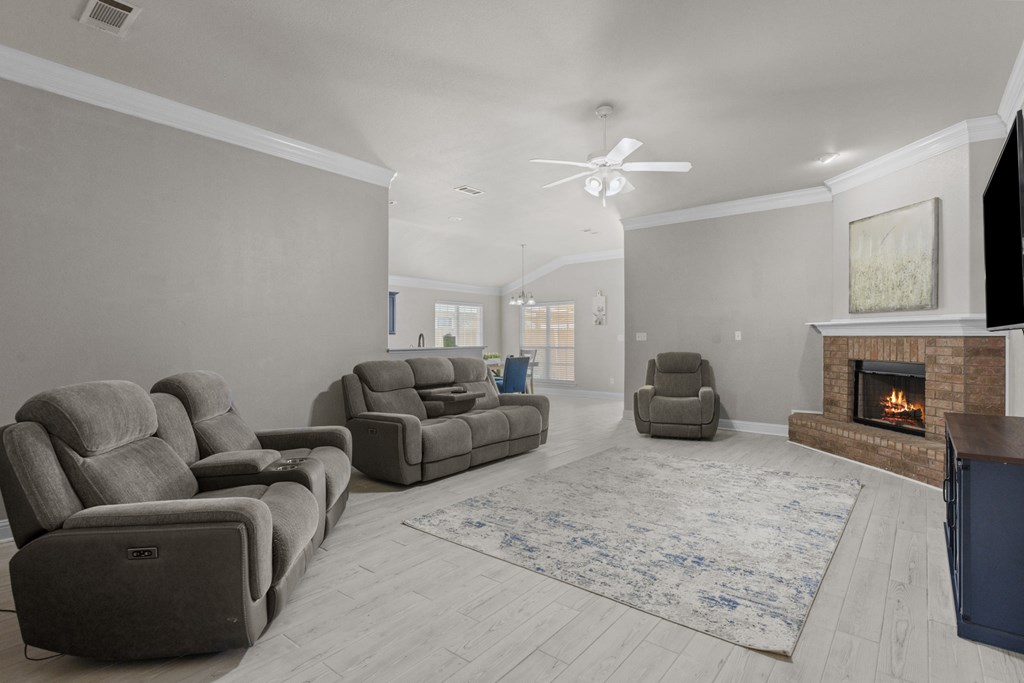 403 Mile High Ln, Midland, Texas image 4