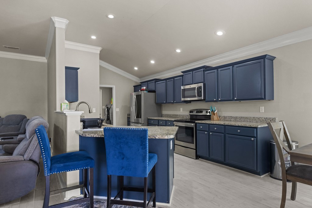 403 Mile High Ln, Midland, Texas image 6
