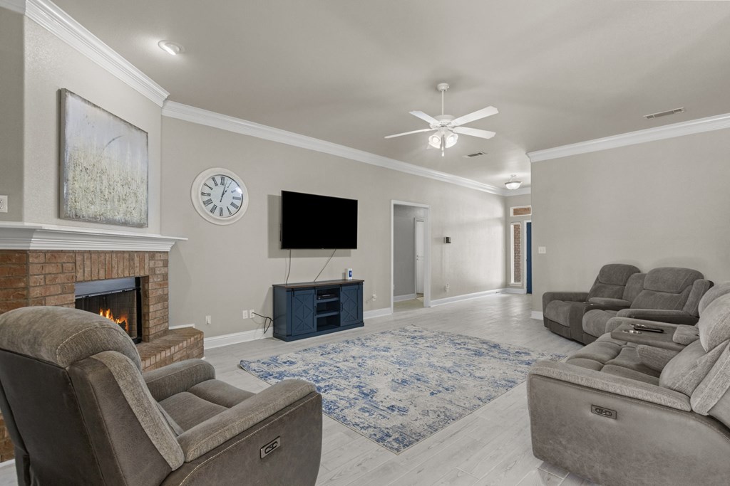 403 Mile High Ln, Midland, Texas image 3