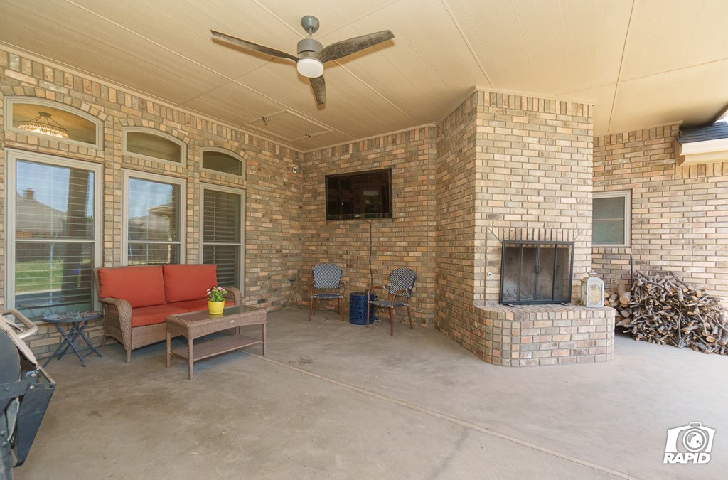 2004 Gladewood, Midland, Louisiana image 37