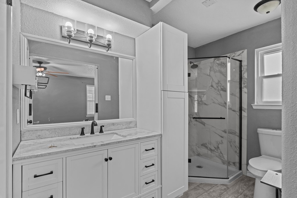 1721 Alameda Ave, Odessa, Texas image 7