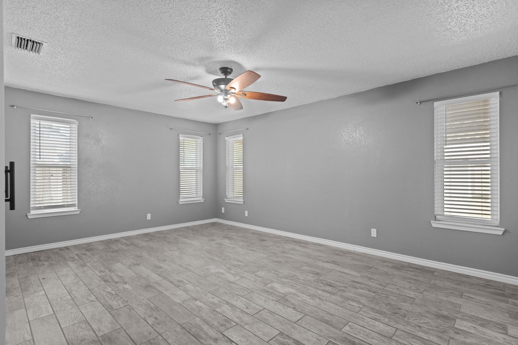 1721 Alameda Ave, Odessa, Texas image 10
