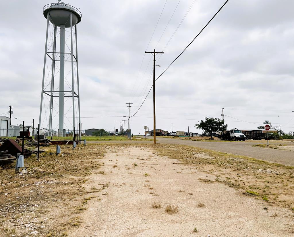 500 N Goldsmith St, Goldsmith, Texas image 1