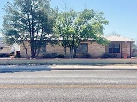 Homes For Sale - 410 La Caverna<br/> Van Horn, TX 79855