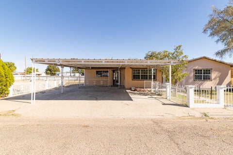 Homes For Sale - 910 N Carol St<br/> Monahans, TX 79756