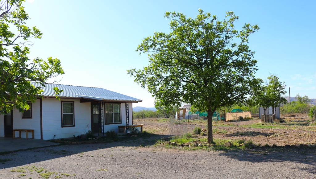 410 Mountain View Rd, Alpine, Texas image 31