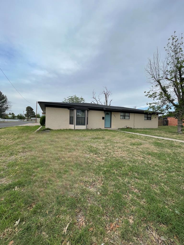 101 S Hadden Dr, Fort Stockton, Texas image 1