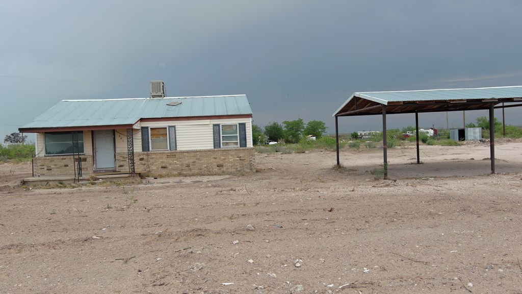 341 Bass Street, Crane, Texas image 5