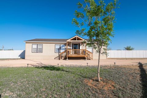 Homes For Sale - 1305 S Loving Trail<br/> Odessa, TX 79763