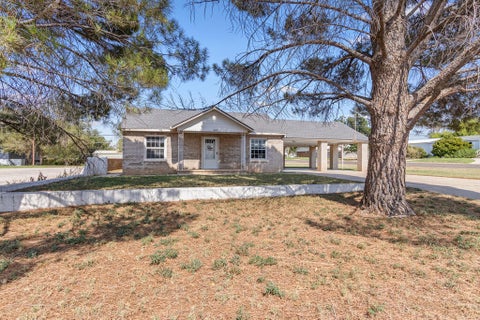 Homes For Sale - 200 NE 5th St<br/> Andrews County, Andrews, TX 79714