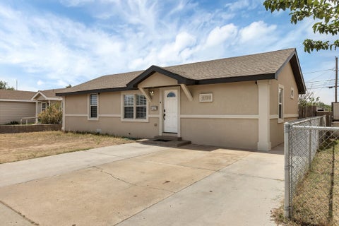 Homes For Sale - 2733 Dixie Blvd<br/> Odessa, TX 79762