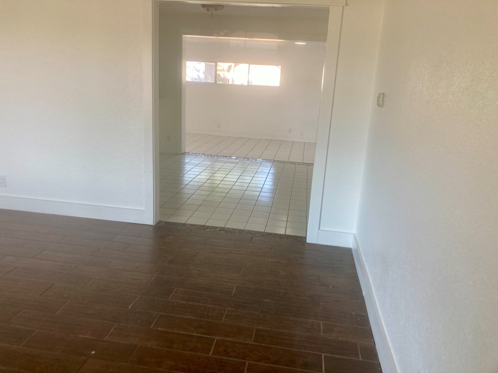 535 N 4th St, Uvalde, Texas image 20