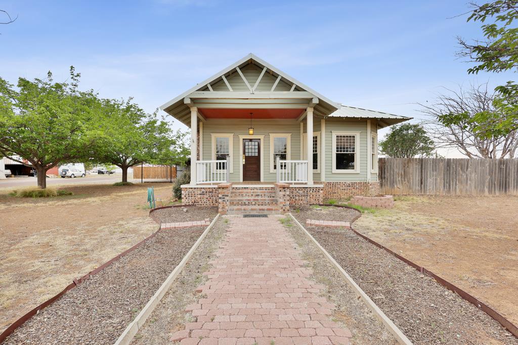 1101 N 14th St, Alpine, Texas image 3