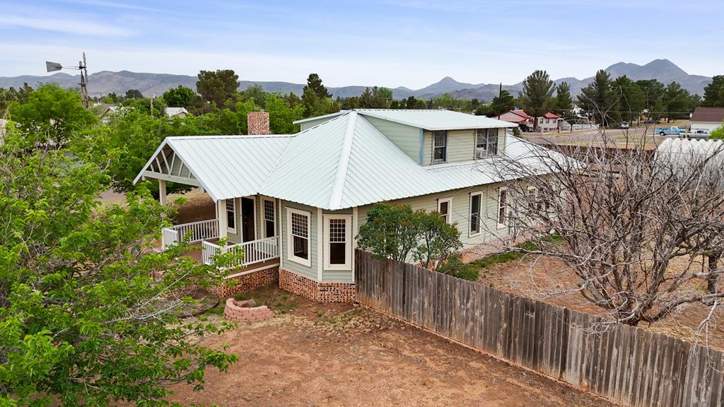 1101 N 14th St, Alpine, Texas image 2