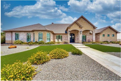 Homes For Sale - 800 E 18th St<br/> Monahans, TX 79756