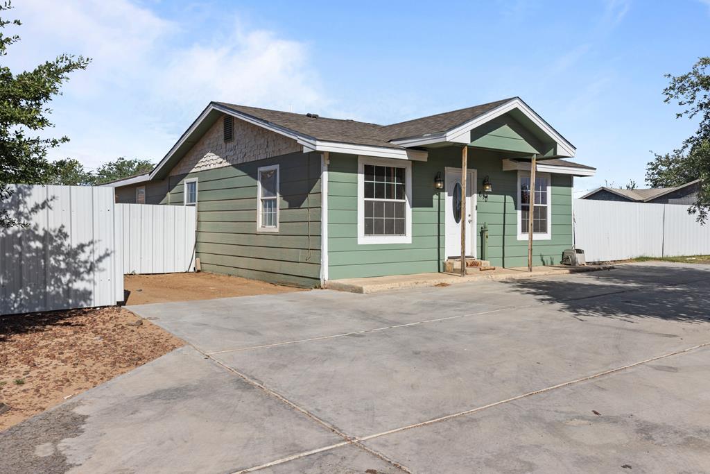 610 S Clay St, Midland, Texas image 1