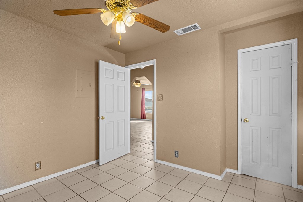 610 S Clay St, Midland, Texas image 11