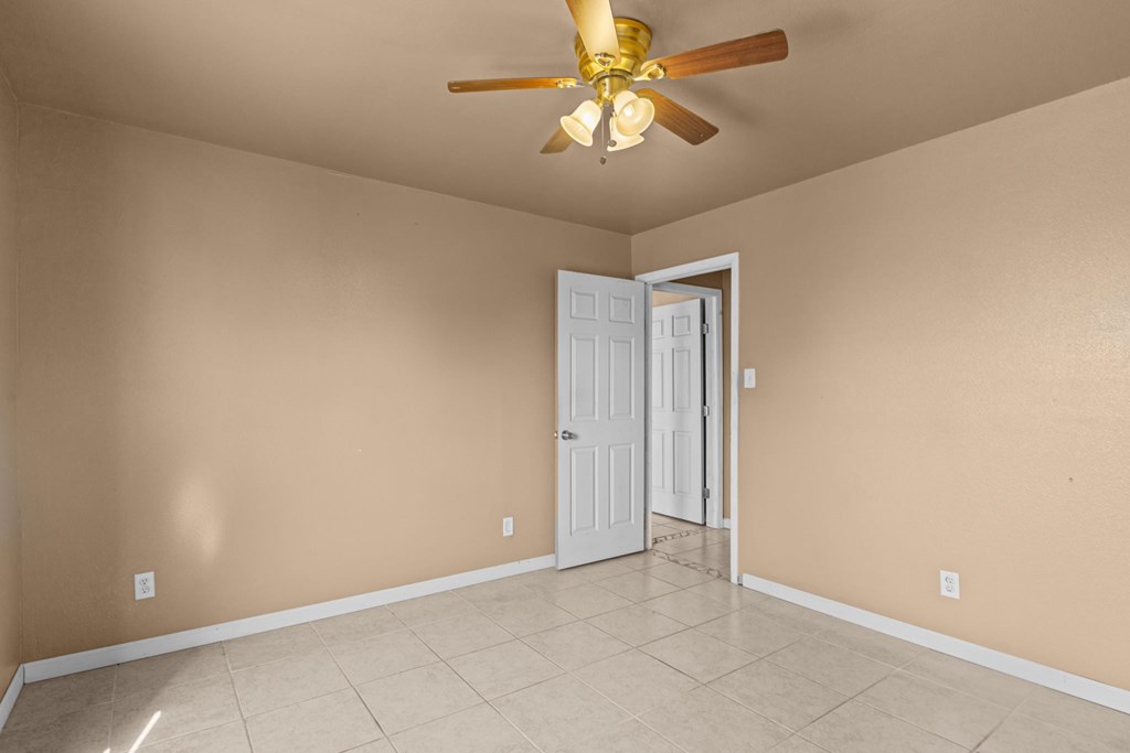 610 S Clay St, Midland, Texas image 16