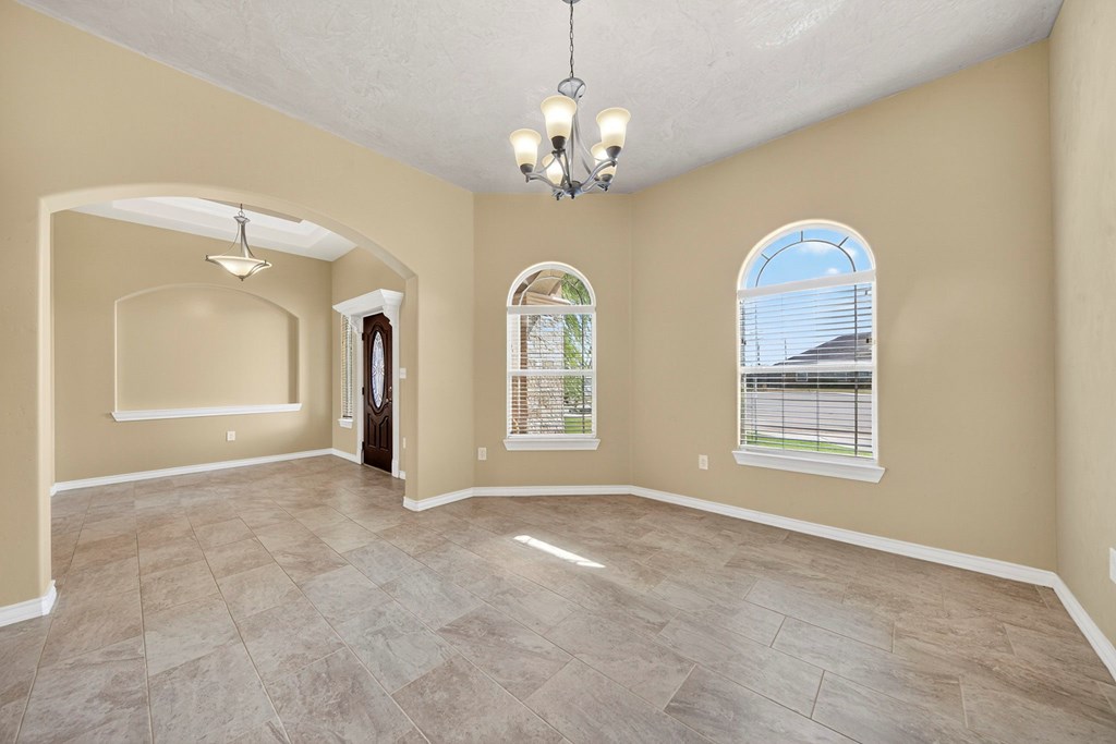 14 Da Vinci Ct, Odessa, Pennsylvania image 8