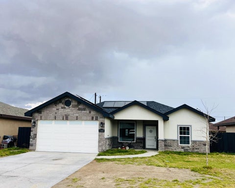 Homes For Sale - 1508 S Mimosa St<br/> Reeves County, Pecos, TX 79772