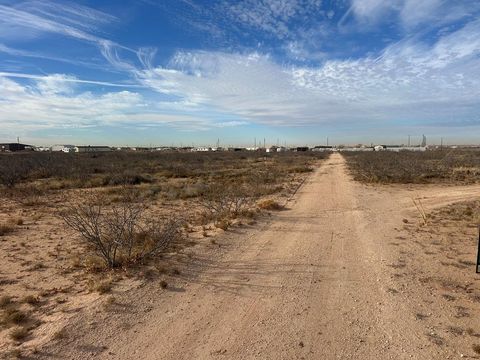 Vacant Land For Sale - 12512 E County Rd 84<br/> Midland, TX 79707