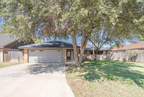 Homes For Sale - 4708 Cindy Place<br/> Midland, TX 79707
