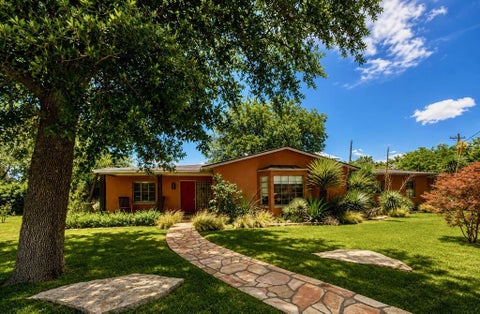 Homes For Sale - 815 N Plateau St<br/> Marfa, TX 79843